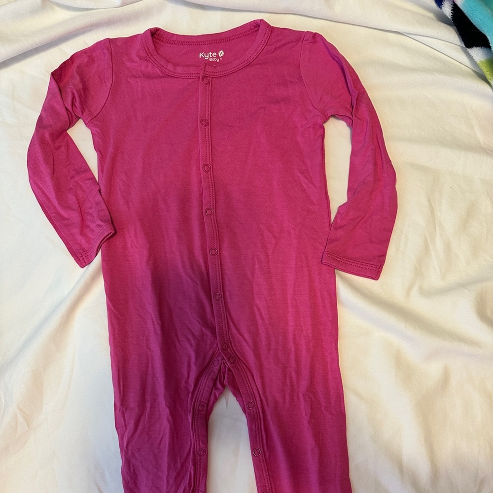 Kyte Baby Long Sleeve Snap Romper